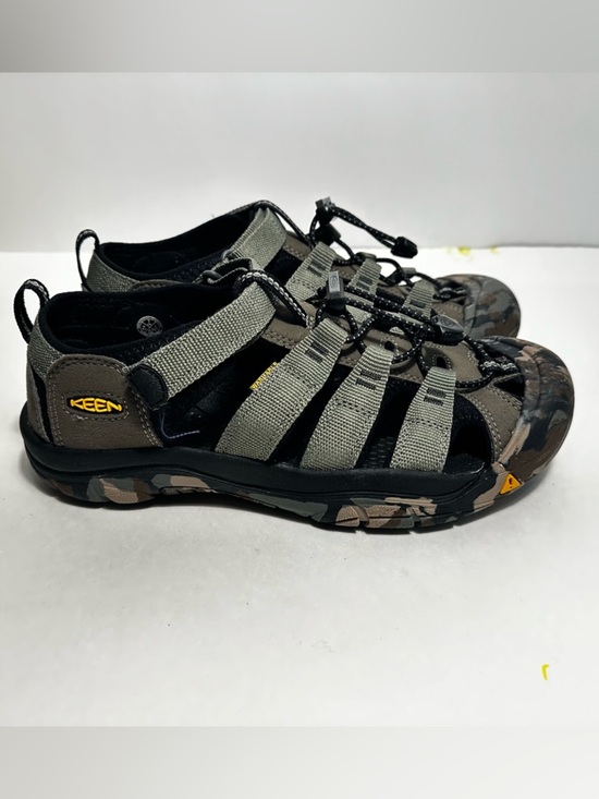 KEEN Men\'s Newport H2 Sandal in Camouflage - Drawstring Size US 7.0 main image 8